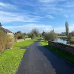 Bright And Cozy On Grand Canal Greenway * Daingean