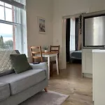 דירה Bright And Cozy On Grand Canal Greenway Daingean